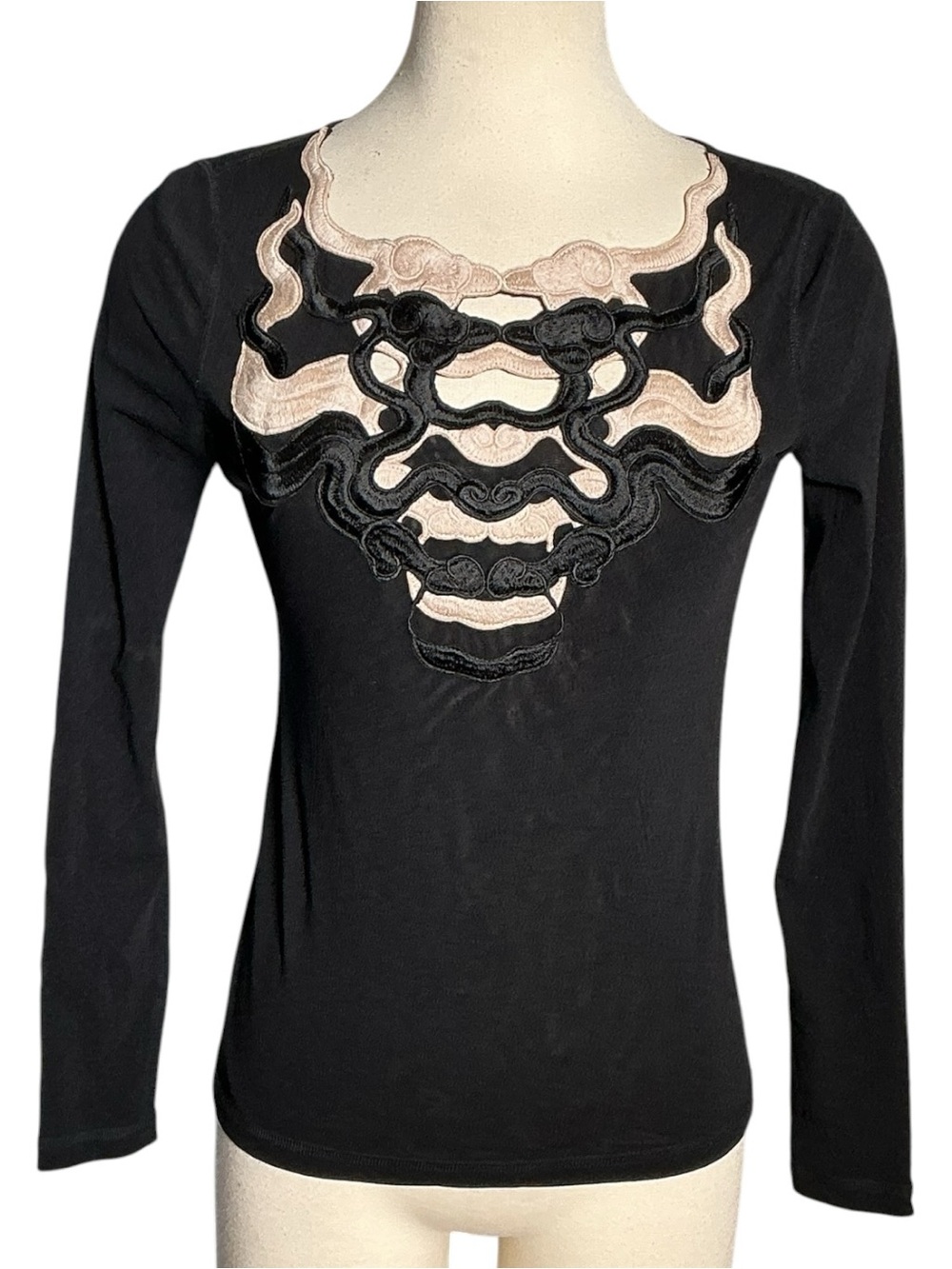 Y2K Vivienne Tam B&W Embroidered Collar Long Sleeve Mesh Top